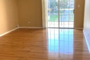 1519 N Windsor Dr, Arlington Heights, IL 60004 - Photo 2