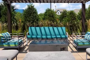 680 E Algonquin Rd, Schaumburg, IL 60173 - Photo 26