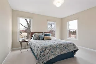 18024 W Pond Ridge Cir, Gurnee, IL 60031 - Photo 24