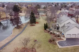 18024 W Pond Ridge Cir, Gurnee, IL 60031 - Photo 34