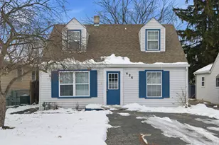 426 Alpine Dr, Round Lake, IL 60073 - Photo 1