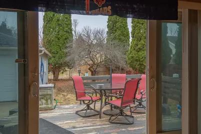 223 W Avon Street, Freeport, IL 61032 - Photo 12