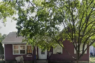 302 E Wilmington St, Gardner, IL 60424 - Photo 1