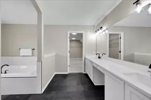 555 Bluestem Dr, Yorkville, IL 60560 - Photo 26