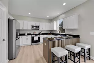 555 Bluestem Dr, Yorkville, IL 60560 - Photo 12