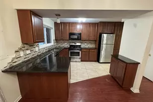 [Address not provided], Buffalo Grove, IL 60089 - Photo 8