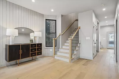 2840 N Christiana Avenue, Chicago, IL 60618 - Photo 10