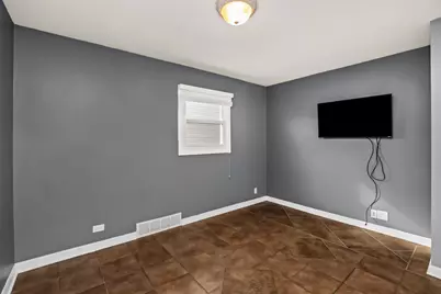 647 N Kramer Avenue, Lombard, IL 60148 - Photo 12