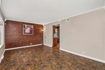 647 N Kramer Avenue, Lombard, IL 60148 - Photo 4