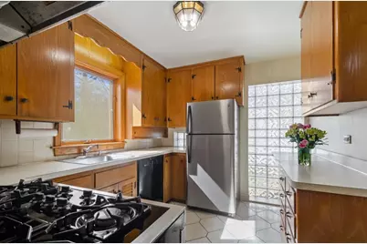 2810 Simpson Street, Evanston, IL 60201 - Photo 8