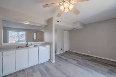 2722 Wilshire Court #2722, Aurora, IL 60502 - Photo 8