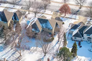 364 Avena Cir, Naperville, IL 60565 - Photo 32