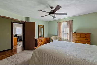 504 E 9th Avenue Court, Coal Valley, IL 61240 - Photo 16