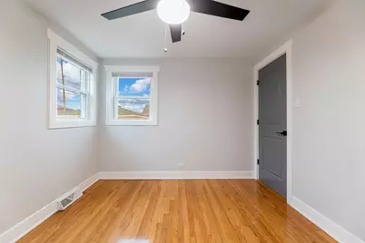 9747 S Harvard Avenue, Chicago, IL 60628 - Photo 16