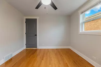 9747 S Harvard Avenue, Chicago, IL 60628 - Photo 10