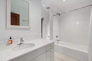 1454 N Dearborn St, Chicago, IL 60610 - Photo 64