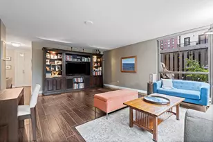 1310 N Ritchie Ct, Chicago, IL 60610 - Photo 8