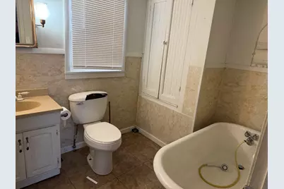 [Address not provided], Centralia, IL 62801 - Photo 4