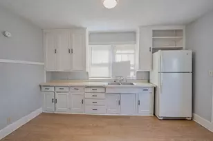 2308 Fremont St, Rockford, IL 61103 - Photo 8