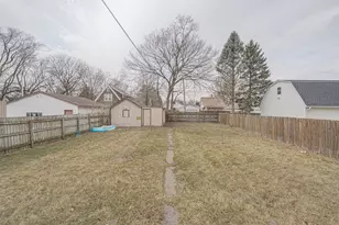 2308 Fremont St, Rockford, IL 61103 - Photo 18