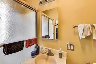 8128 Laramie Ave, Skokie, IL 60077 - Photo 24