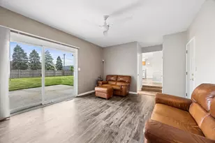 919 E Ironwood Dr, Mount Prospect, IL 60056 - Photo 12