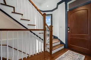 709 S Oak Park Ave, Oak Park, IL 60304 - Photo 2