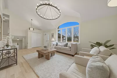 514 N Lockwood Drive, Lockport, IL 60441 - Photo 2