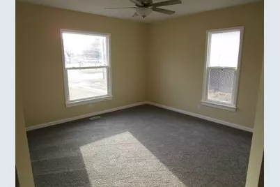 403 W Washington Street, Harvard, IL 60033 - Photo 6