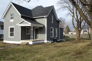 403 W Washington St, Harvard, IL 60033 - Photo 2