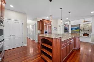 13203 Skyline Dr, Plainfield, IL 60585 - Photo 4