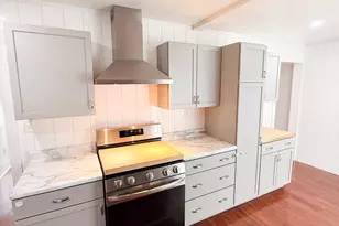 452 Manor Dr, Peotone, IL 60468 - Photo 8