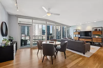 340 E Randolph Street #1102, Chicago, IL 60601 - Photo 2
