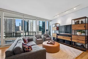 340 E Randolph St, Chicago, IL 60601 - Photo 4