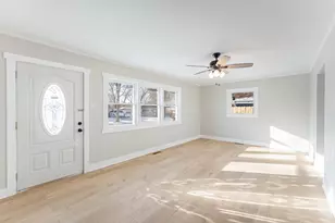 118 Well St, Park Forest, IL 60466 - Photo 4