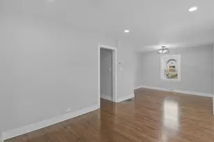 5400 S Nashville Ave, Chicago, IL 60638 - Photo 8