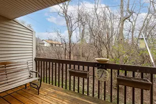 1208 35th St Dr, Moline, IL 61265 - Photo 10