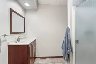 1208 35th St Dr, Moline, IL 61265 - Photo 26