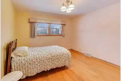 820 N Delphia Avenue, Park Ridge, IL 60068 - Photo 14