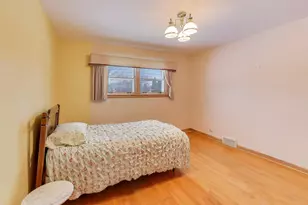 820 N Delphia Ave, Park Ridge, IL 60068 - Photo 14