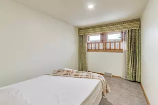 820 N Delphia Ave, Park Ridge, IL 60068 - Photo 16