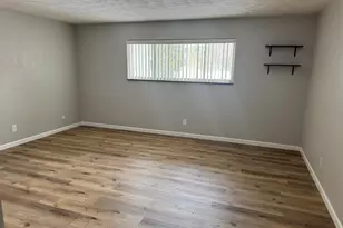 310 30th Ave, Moline, IL 61265 - Photo 2