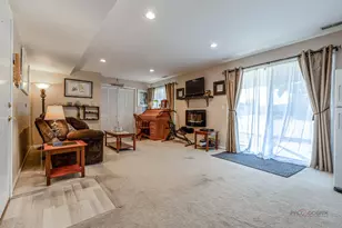 354 Stevens Ct, Grayslake, IL 60030 - Photo 22