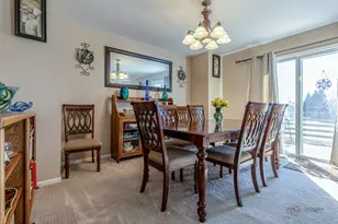 354 Stevens Ct, Grayslake, IL 60030 - Photo 8