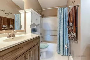 354 Stevens Ct, Grayslake, IL 60030 - Photo 20