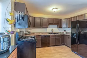 354 Stevens Ct, Grayslake, IL 60030 - Photo 10