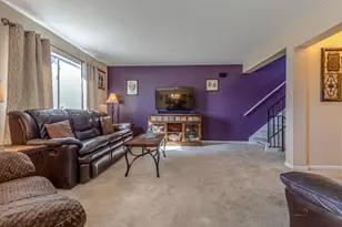354 Stevens Ct, Grayslake, IL 60030 - Photo 6