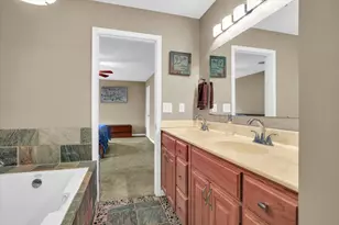 11 Long Grove Dr, Monticello, IL 61856 - Photo 32