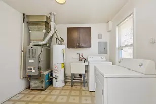 270 Minocqua St, Park Forest, IL 60466 - Photo 10