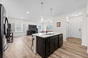 3770 Westbury Ct, Elgin, IL 60124 - Photo 8